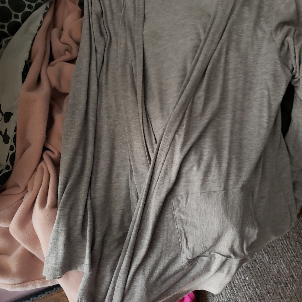 Lightweight cardigan